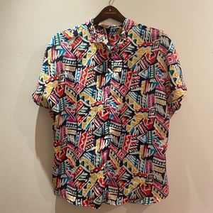 Vintage multicolor bottom down shirt